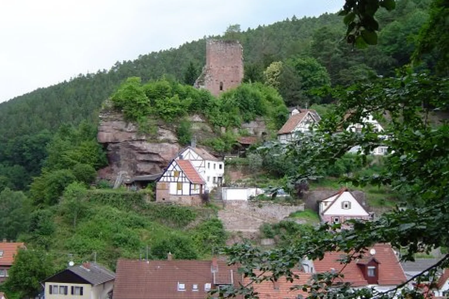 Ort und Ruine Elmstein